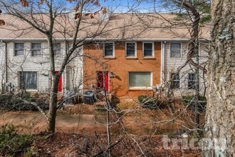 Building Photo - 254 Chads Ford Way