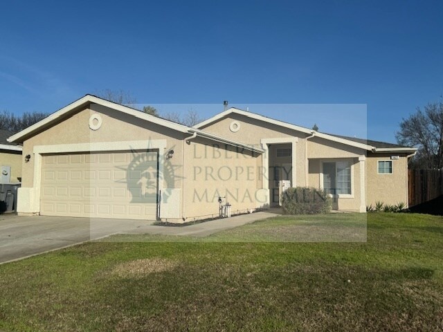 Primary Photo - 2627 Santa Ana Ave