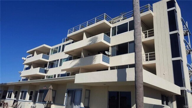 Foto del edificio - 420 Monterey Ln