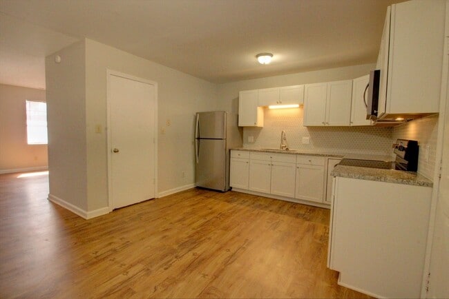 Building Photo - 1306 Marne Ave