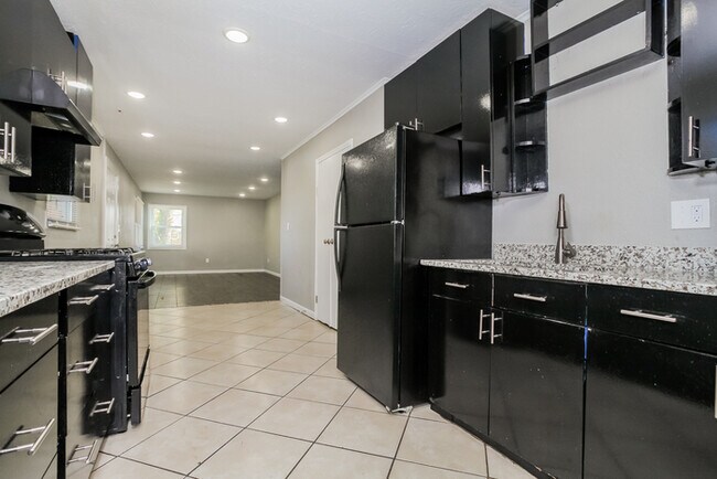 Foto del edificio - Charming 4 Bedroom in Cincinnati!