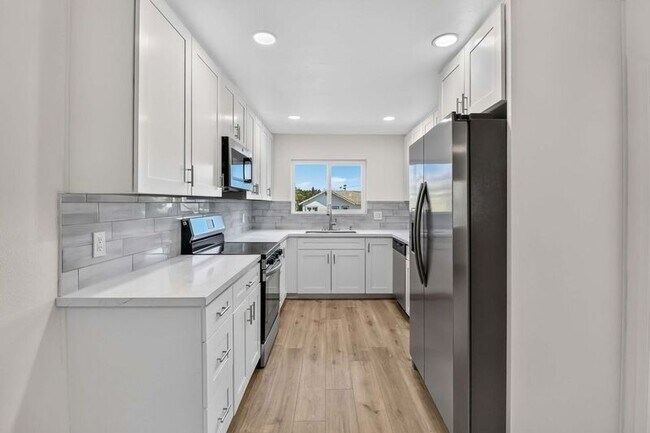 Foto del edificio - 806 E 4th Ave