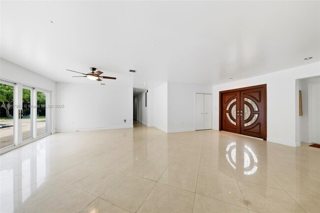 Building Photo - 8845 SW 156th Terrace