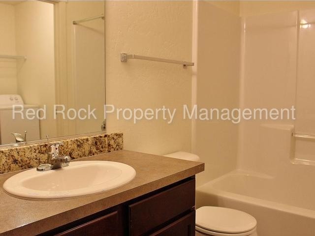 Building Photo - 1070 Rustic Lodge Lane