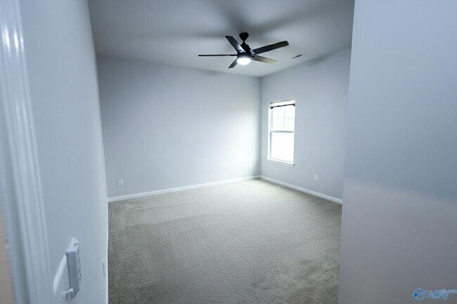 Foto del edificio - 121 Mill Valley Wy