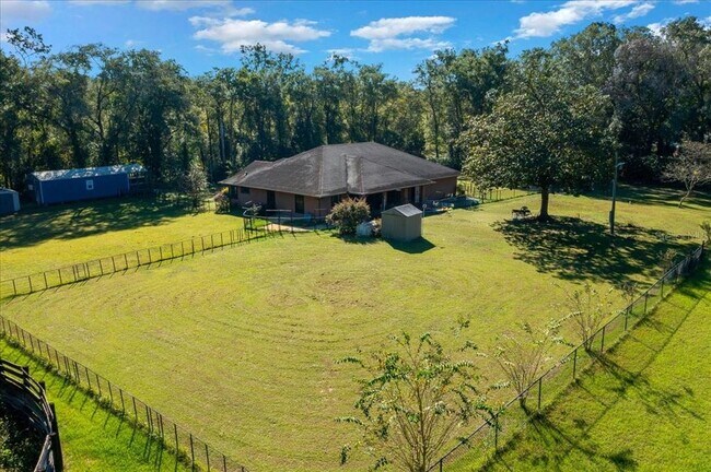 Foto del edificio - 3135 NE 49th St