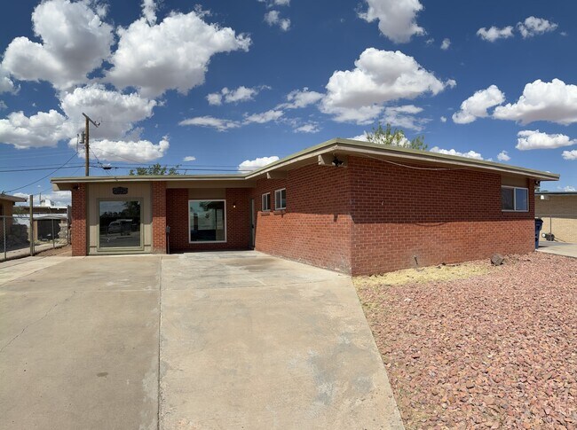 Foto del edificio - 5113 Wally Dr