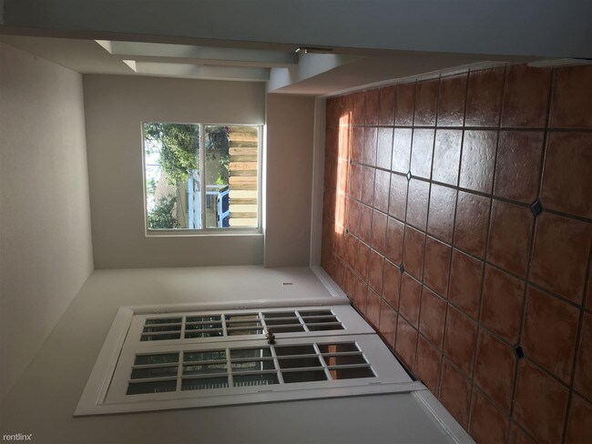 Foto del edificio - 3 br, 2 bath  - 144 NW 44th St