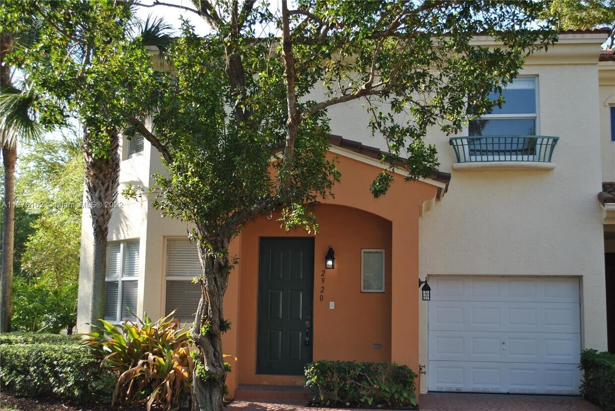 2920 DC Country Club Boulevard, Deerfield Beach, FL 33442 Townhome