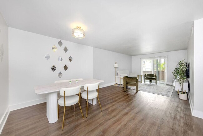 Foto del edificio - 4301 W Cleveland St