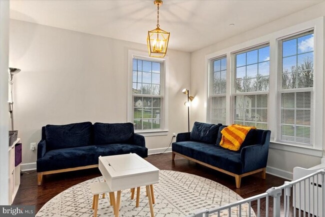 Foto del edificio - 13903 Hebron Ln