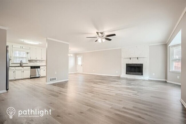 Building Photo - 160 Elberta Dr, Newnan, GA, 30265