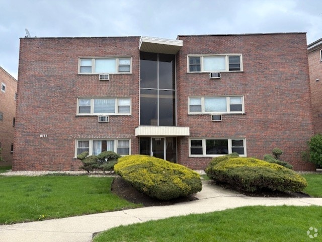 Building Photo - 8161 Niles Center Rd