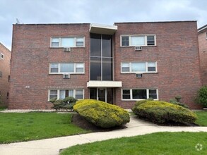 Building Photo - 8161 Niles Center Rd