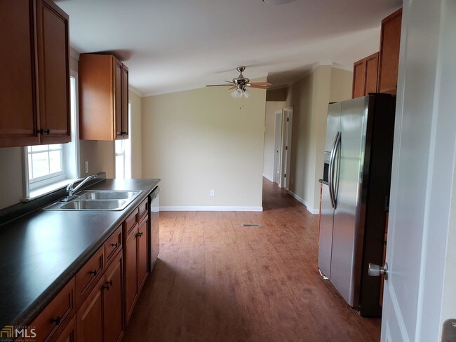 Building Photo - 4005 Candy Ln