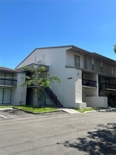Building Photo - 4009 N University Dr