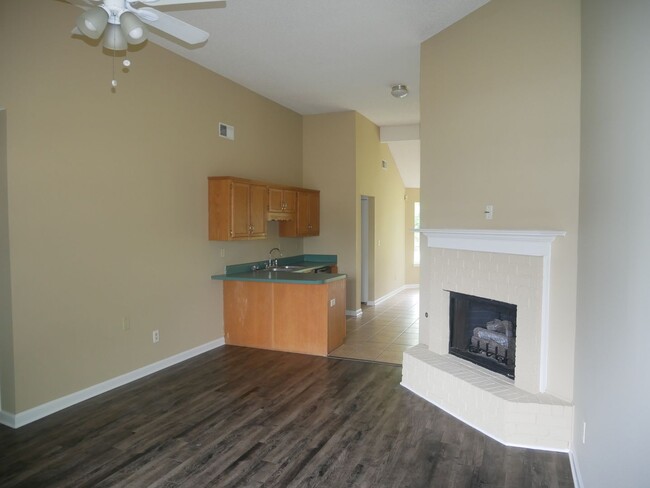 Foto del edificio - 2885 Waverly Dr