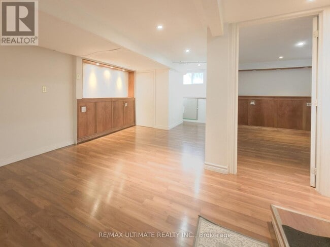 Building Photo - 46 Lorindale Ave