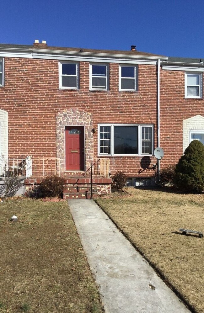 Foto del edificio - 3 Bedroom 2 Bathrooms in 21239