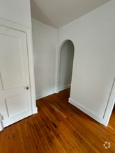Building Photo - 212 S 41st St