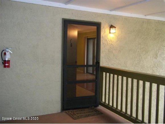 Foto del edificio - 3550 Sable Palm Ln