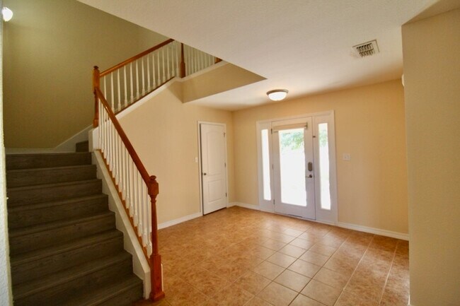 Building Photo - 551 Loblolly Bay Dr