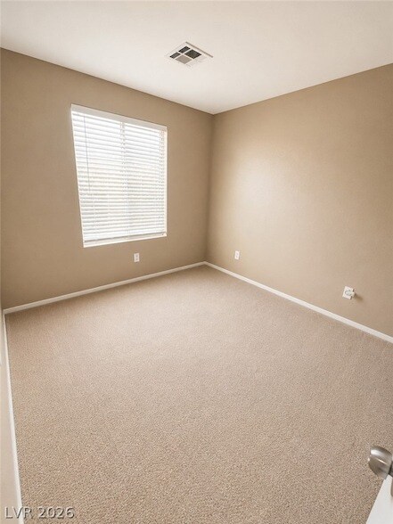 Foto del edificio - 5925 E Hudson Woods Ave