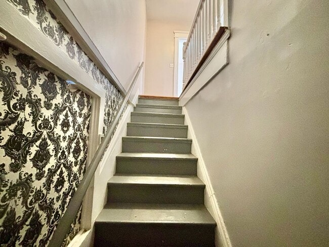 Photo - 208 W Tenny Ave Apartment