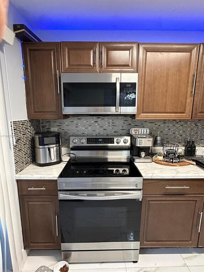 Foto del edificio - 6345 SW 138th Ct