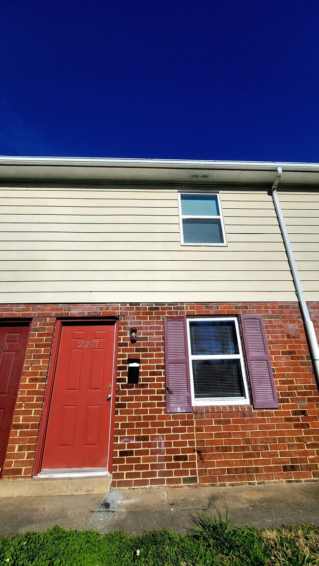 Foto del edificio - 2202 Williamsburg Rd
