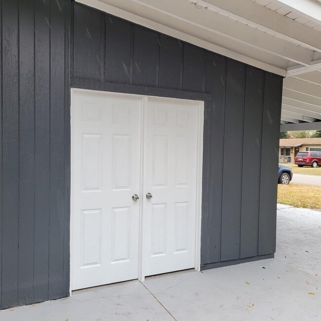 Foto del edificio - 206 Poinciana Cir