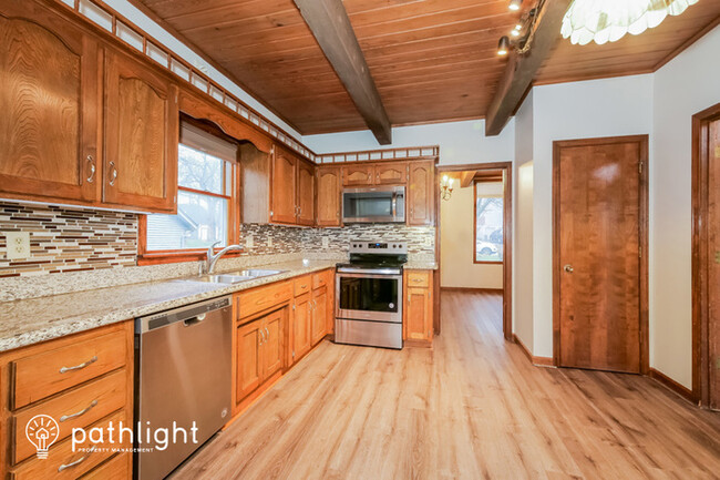 Building Photo - 6925 Long Avenue, Shawnee, KS, 66216