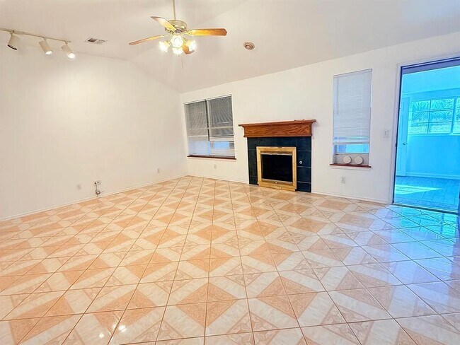 Foto del edificio - 1016 Westbury Terrace