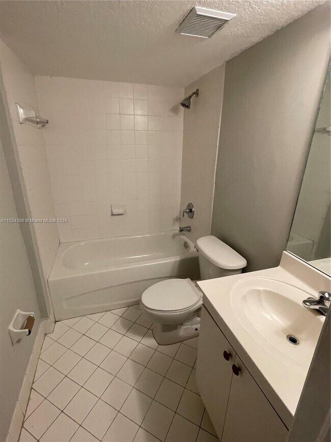 Foto del edificio - 1240 SE 31st Ct