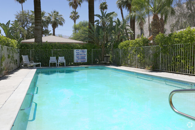 Piscina - El Moro Villa Apartments
