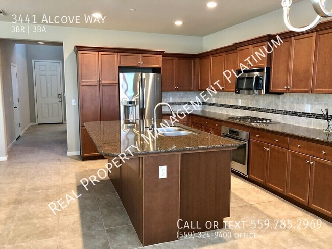 Foto del edificio - $2,295 DeWolf & Shepherd, 3 Bedroom + offi...