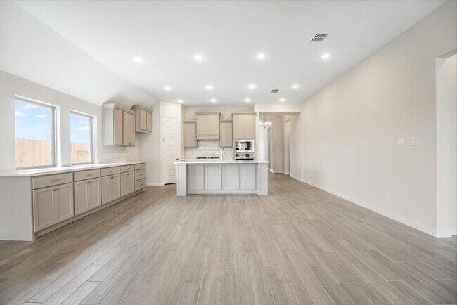 Building Photo - 10931 Maple Mist Dr