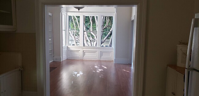 Building Photo - 3158 24th St