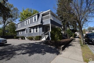 Building Photo - 87 Floral St
