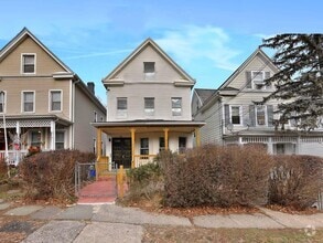 Building Photo - 115 Washington St