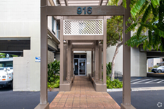 Building Photo - Birch Street Apartments