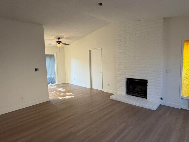 Foto del edificio - 5546-5548 Kohler Avenue