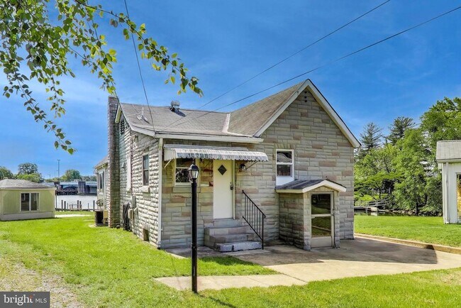 Foto del edificio - 8349 Bear Creek Dr