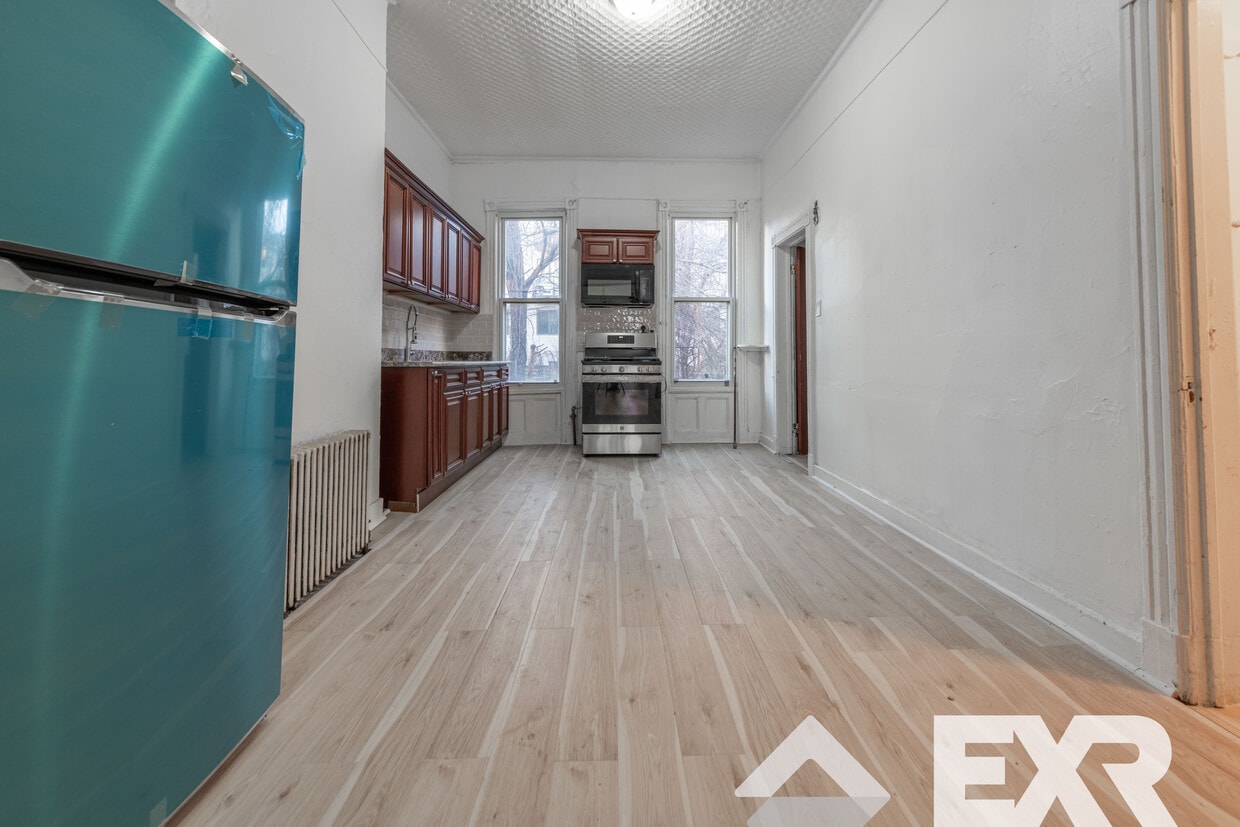 31 Kossuth Pl Unit 1, Brooklyn, NY 11221 Room for Rent in Brooklyn