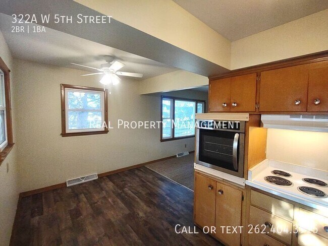 Foto del edificio - 322 W 5th St