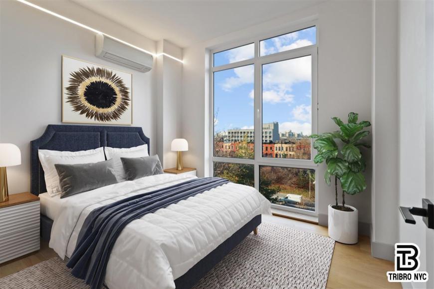 Foto principal - 2 bedroom in Bronx NY 10454
