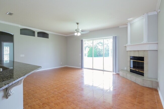 Foto del edificio - 6826 Elkmont Dr