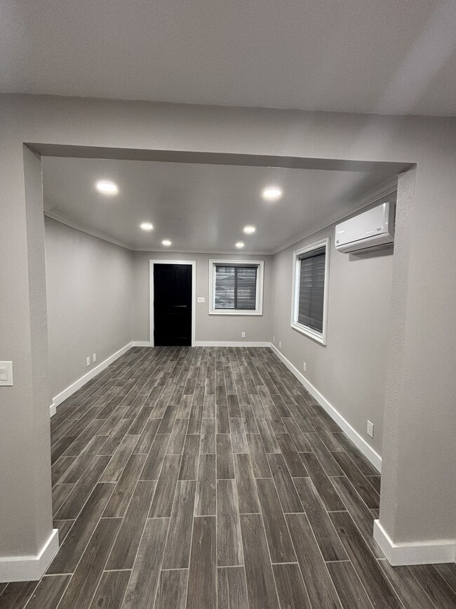 Photo - Bellflower House