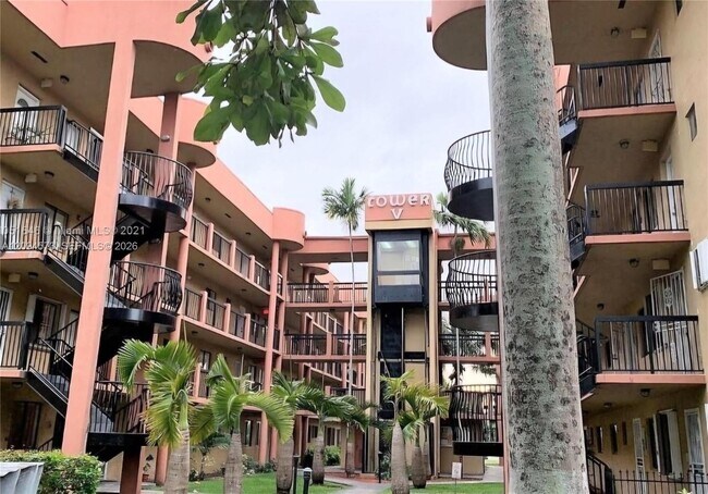 Foto del edificio - 5490 W 21st Ct