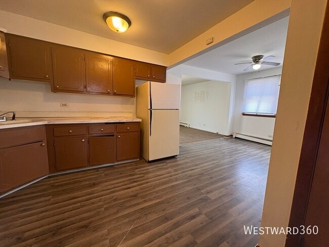 Building Photo - 1133 W 127th Pl